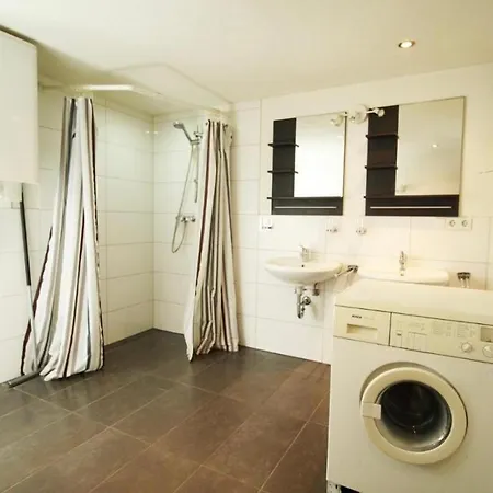 דירה Monteurwohnung In A8, Ulm, Guenstig, Wifi, Smart Tv