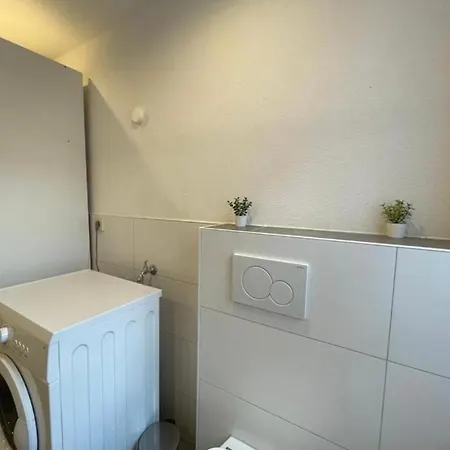 Monteurwohnung In A8, Ulm, Guenstig, Wifi, Smart Tv דירה