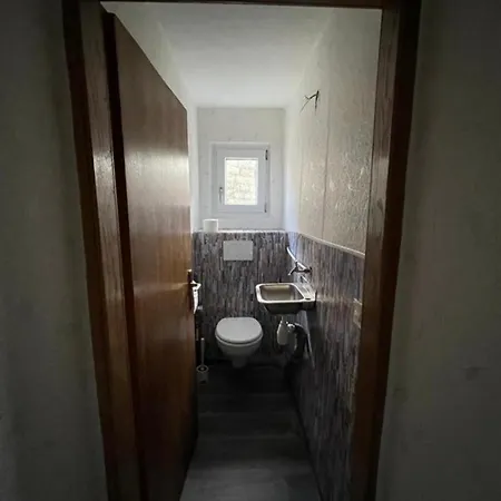 Monteurwohnung In A8, Ulm, Guenstig, Wifi, Smart Tv דירה *